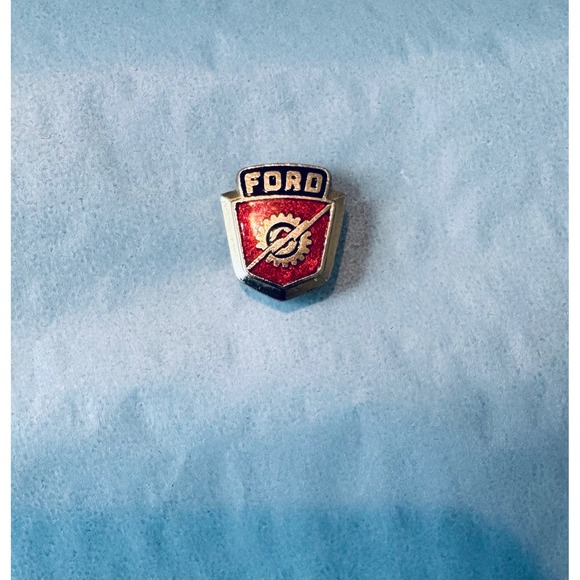 Vintage Ford Motor Company Lapel Pin Red Enamel Gear Lightning Bolt Logo Hat Tac